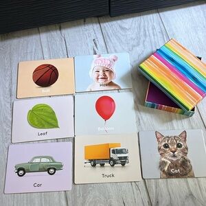 Lovevery picture board with box